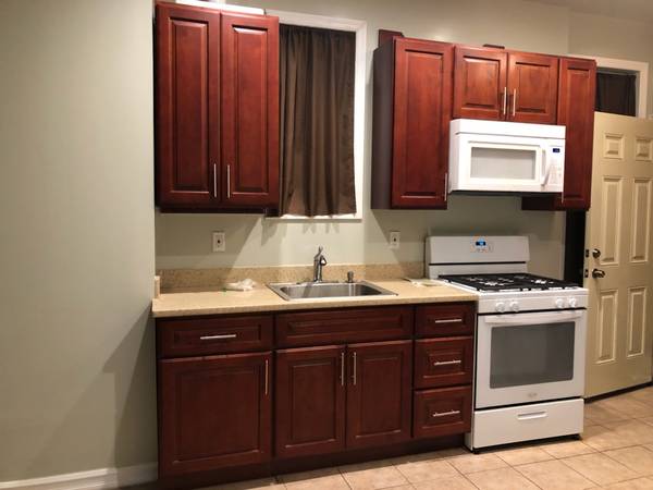1 Bedroom Apartment on 2nd Floor of Private Home - Located in Mount Vernon