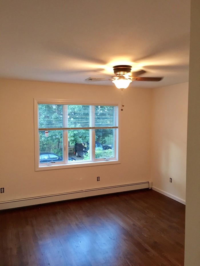 2 Bedroom Apartment on Ground Fl of Private Home - All Utilities, Parking, Laundry - Bronxville