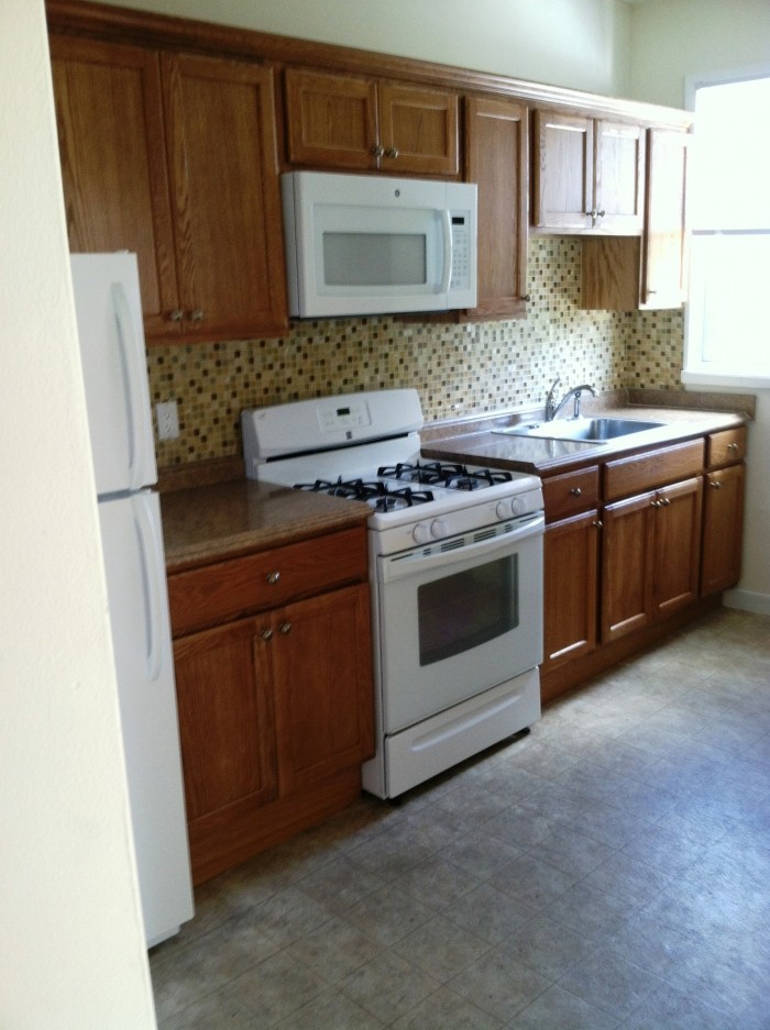 1 Bedroom Apartment on 3rd Floor of Private Home - Laundry - Located in Tuckahoe