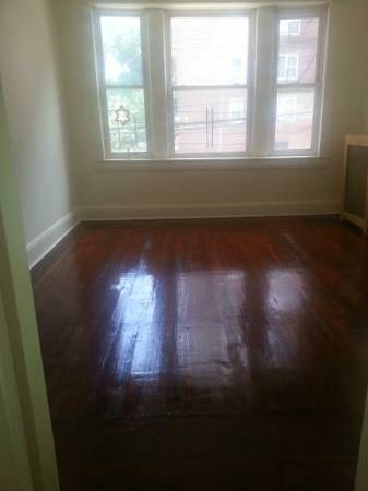 3 Bedroom Apartment On 2nd Floor of Private Home - Laundry - Located In Yonkers