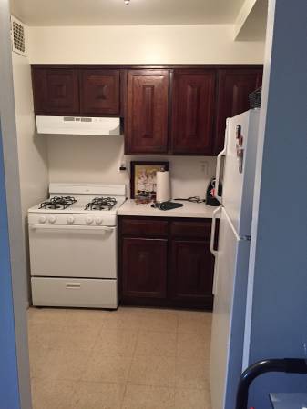 Studio Apartment - 3rd Fl of Rental Building - H/HW, Laundry -  Port Chester