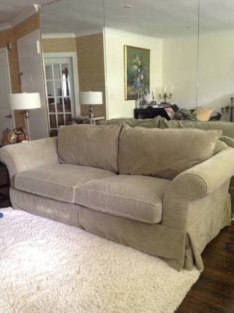 1 Bedroom Apt in Garden Complex - Terrace - Parking - Laundry - Located in Scarsdale